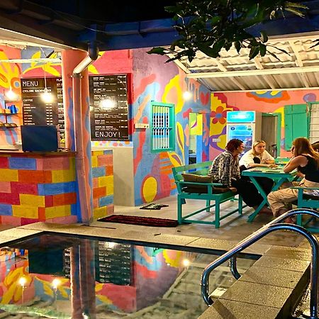 Cycling Backpacker Hostel & Cafe Unawatuna Exteriér fotografie