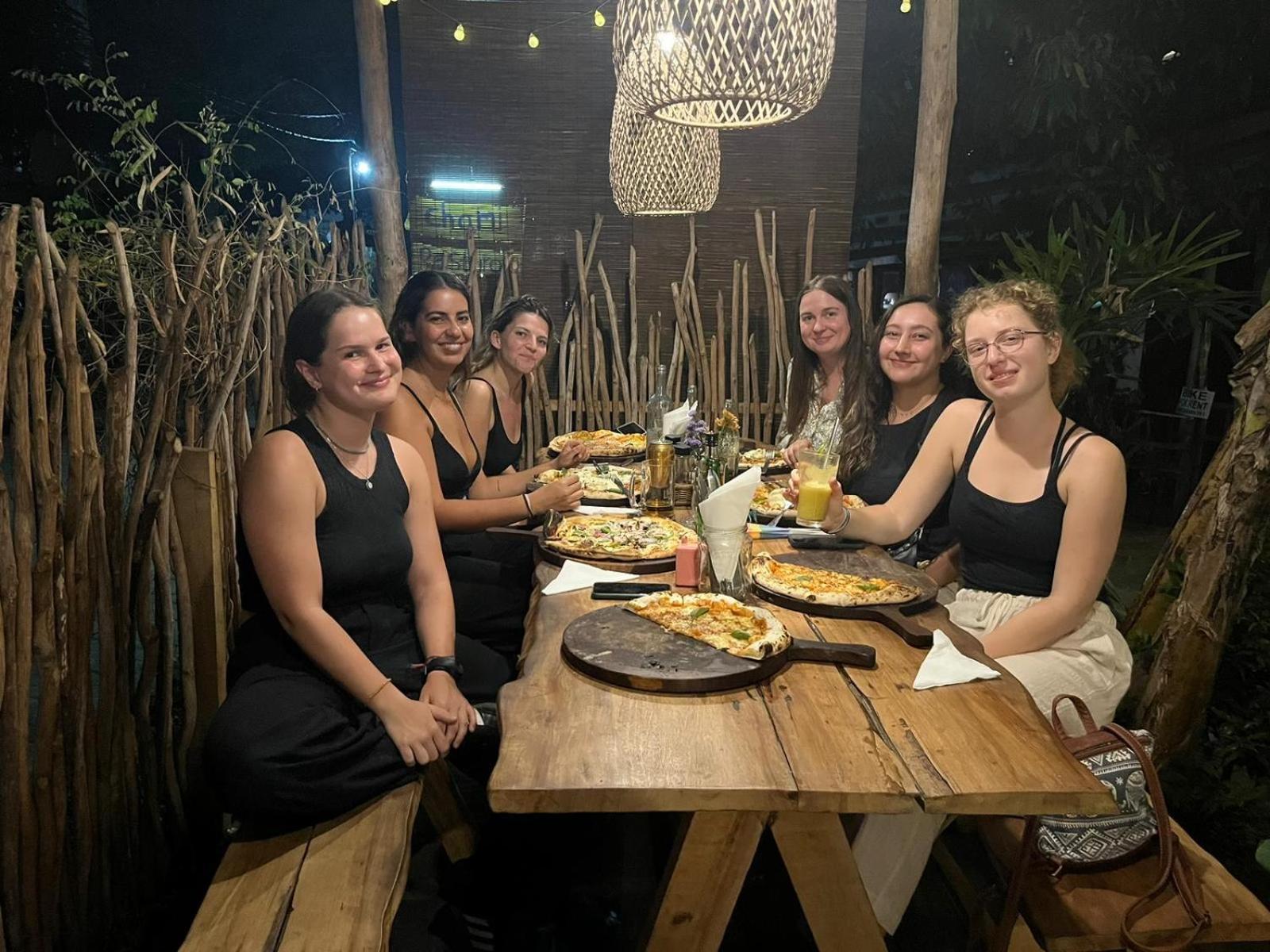 Cycling Backpacker Hostel & Cafe Unawatuna Exteriér fotografie