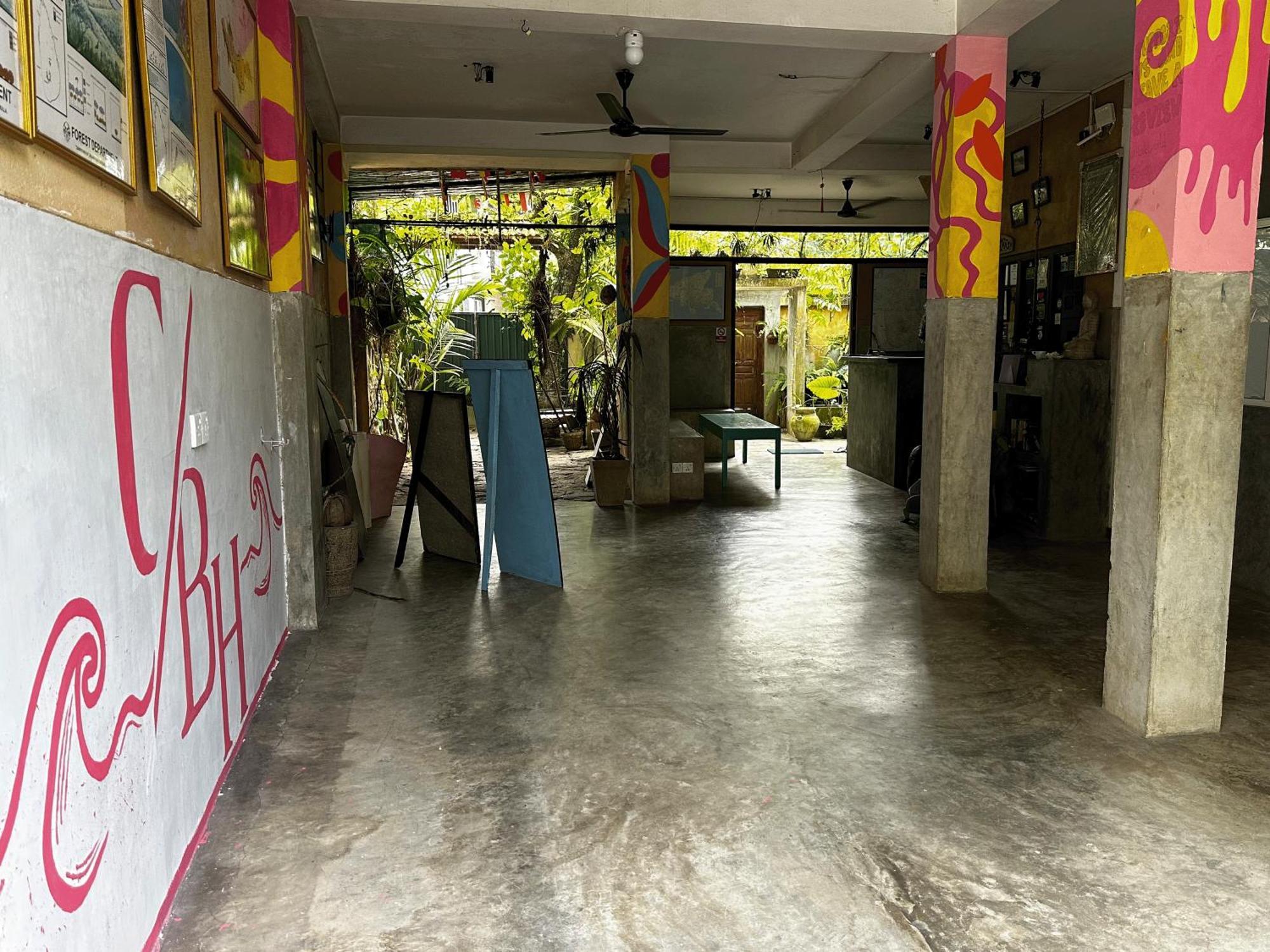 Cycling Backpacker Hostel & Cafe Unawatuna Exteriér fotografie